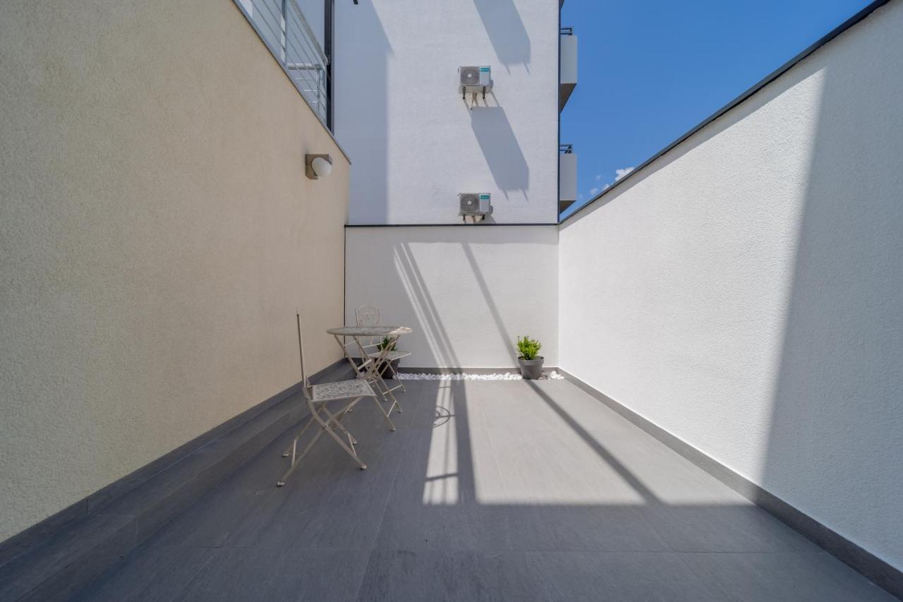 Rei House Apartmani Белград Экстерьер фото